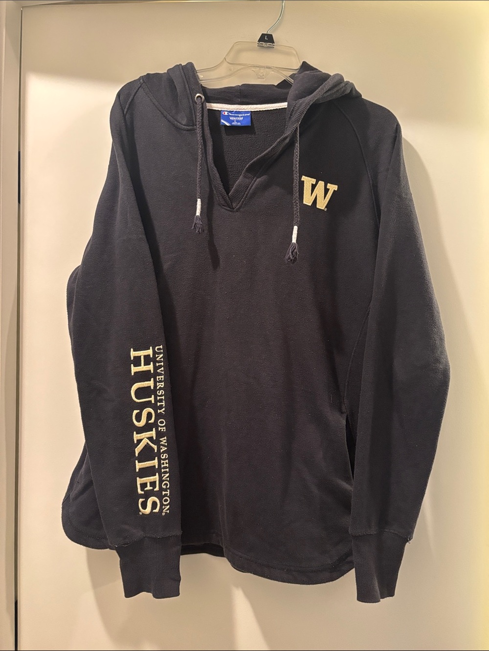 Champion black Pullover Hoodie with Gold 'W' and Huskies Sleeve